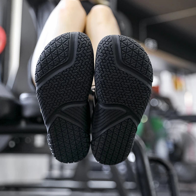 Athletic fit gym shoes